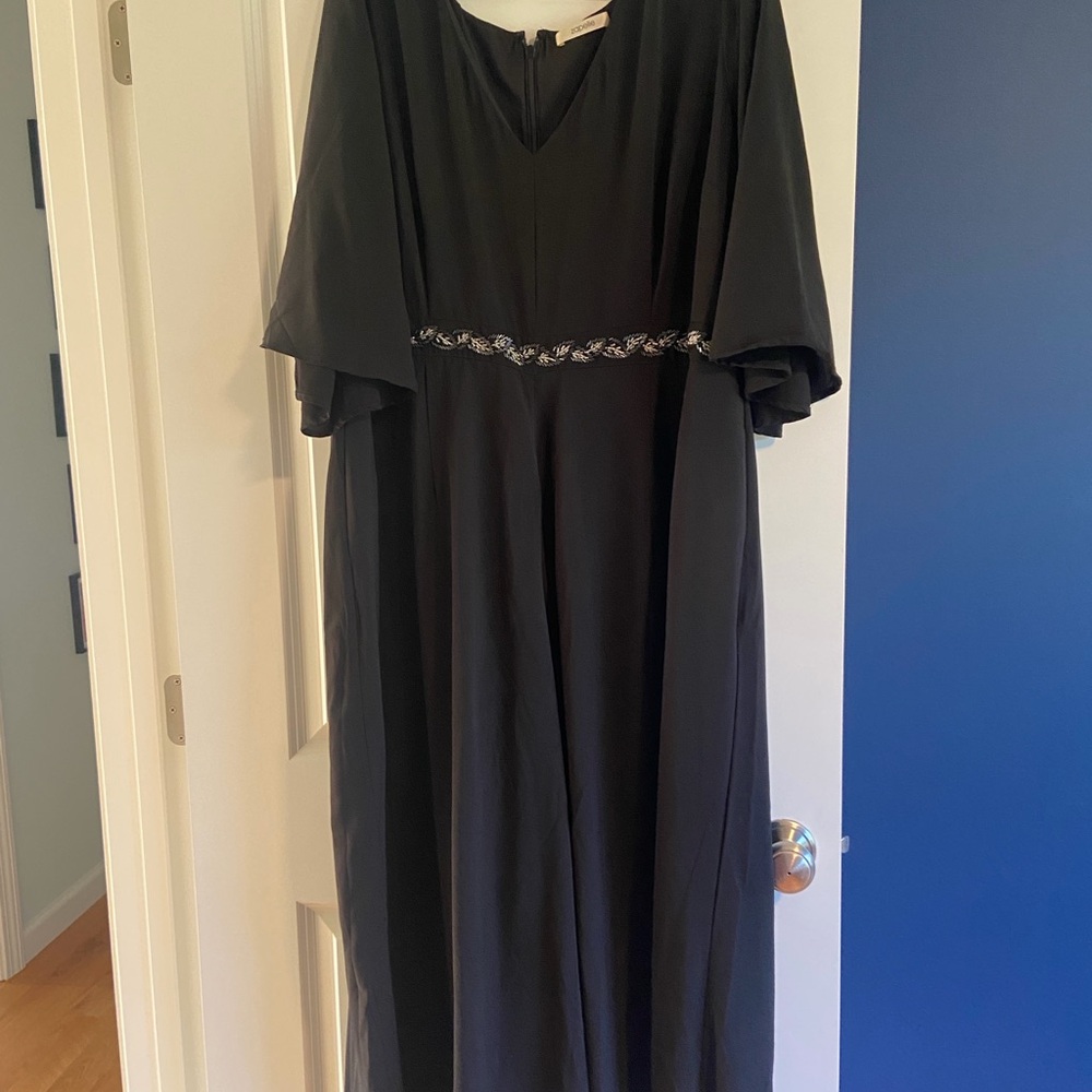 Chic Black Jumpsuit with Embellished Waist